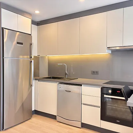 Apartment Chic Cozy 2br W Balcony - Nisantasi Istanbul