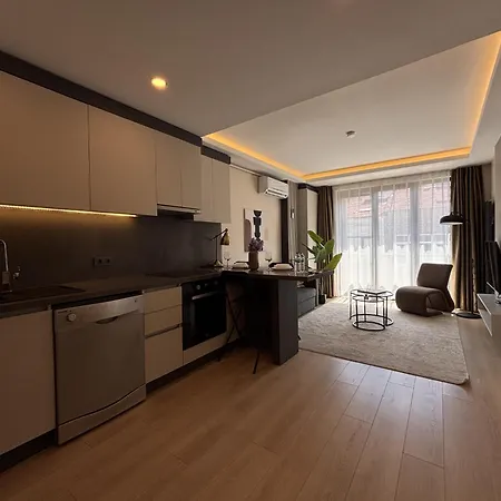 Chic Cozy 2Br W Balcony - Nisantasi Appartement