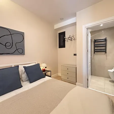 Chic Cozy 2Br W Balcony - Nisantasi Appartement *