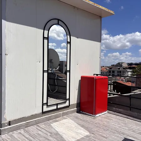 Apartment Chic Cozy 2br W Balcony - Nisantasi